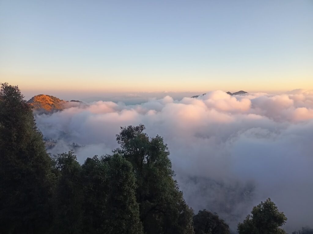 monsoon view in kanatal